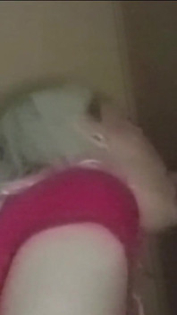Bionda sexy in Gloryhole