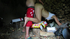 SexyAnka: Hungriger mann besuchte nachbarin und wurde in der scheune gefickt