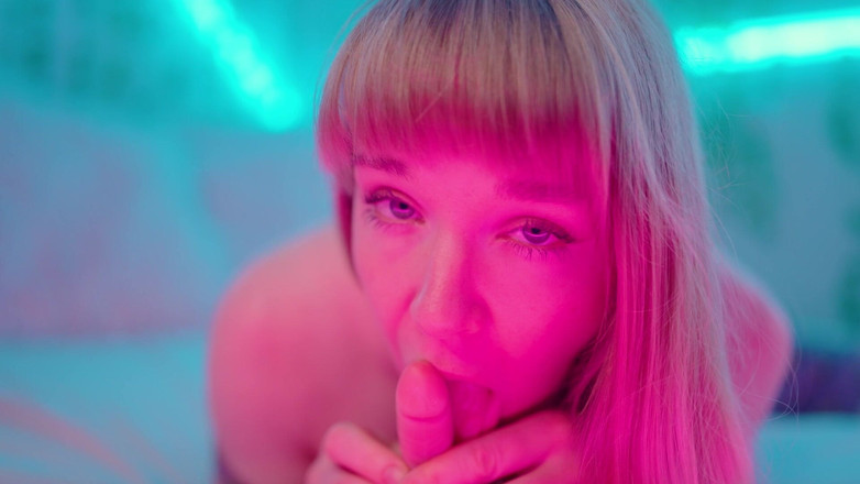 Jolie Lyon: Ibu tiri teman wanita mahukan kali pertama awak