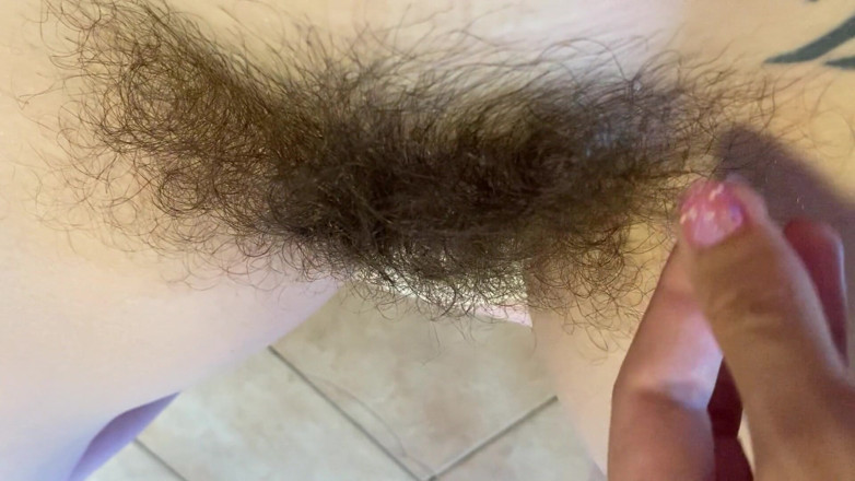 Cuteblonde666: Hairy pussy POV closeup