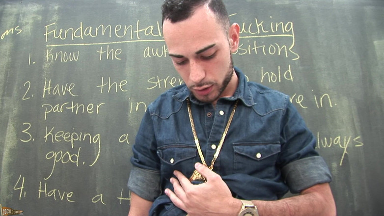 CocoDorm: Anthony Andrews + Rogelio Hernandez