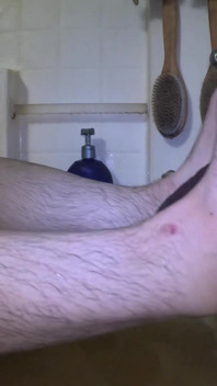 Il ragazzo di campagna si diverte all'ora del bagno. Film completo n
