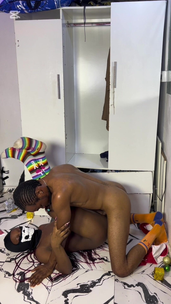 Africagirl: Zwarte bbw schudt haar grote kont op zijn zwarte pik