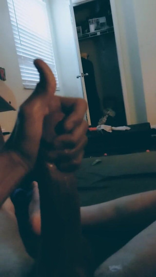 Sammybigtime: Masturbando mi gran polla