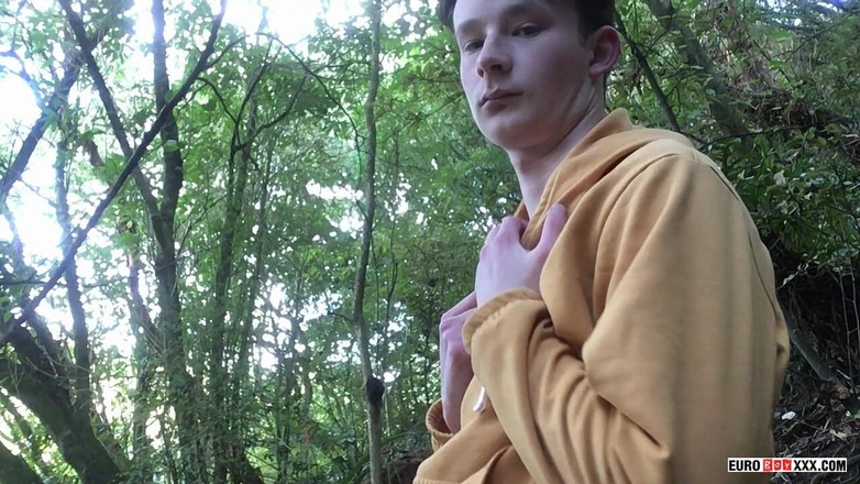 Euro boy xxx: Adventurous Boy in the Woods