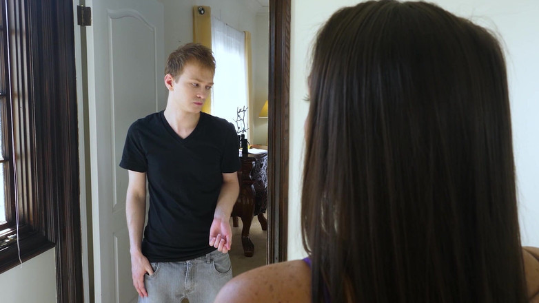 Reality Junkies: Amcıklı sürtük!