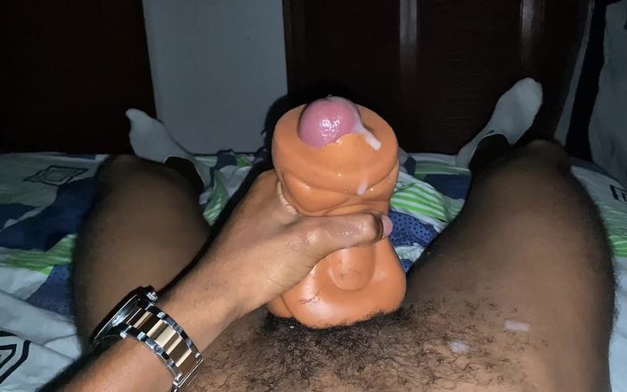 Black-2001: Papai fala sujo e masturba seu bbc