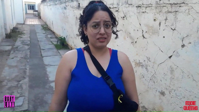 Babyluna939: Lo seguí a casa solo para oler y adorar su...