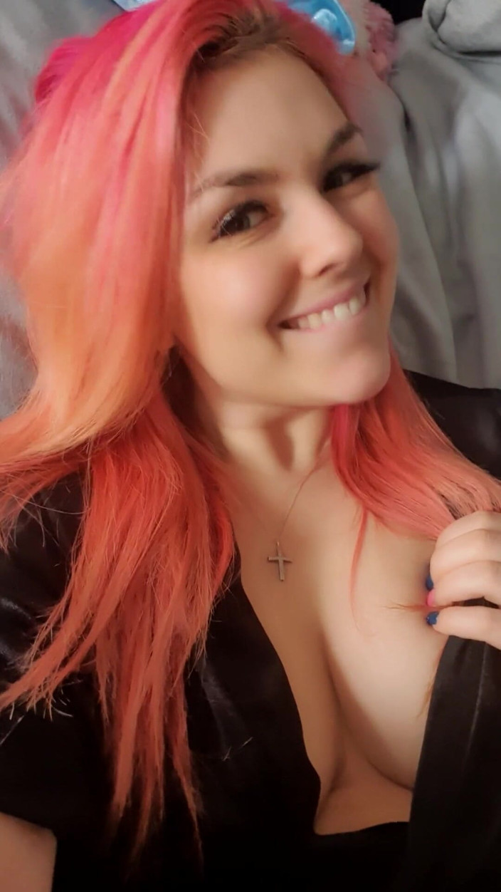 Mandy Foxxx: Stetching e spalancando entrambi i buchi con tutte le mie...