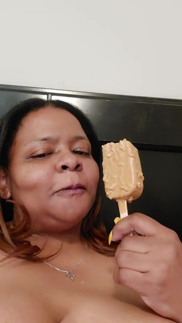 Deelux: Deelux likes it creamy