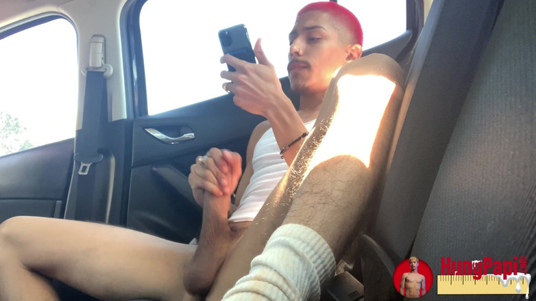 Hung Papi: Papi bien monté, jeune jumelle, grosse bite non circoncise, branle...