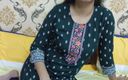Saara Bhabhi: Ролевая игра с секс-историей хинди - Desistepsis взял своего сводного брата в свою комнату на ночь, где он хотел переспать с ней