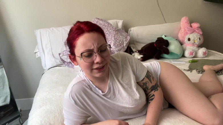 Lenna Lux: Umgang mit dem monsterschwanz des stiefbruders