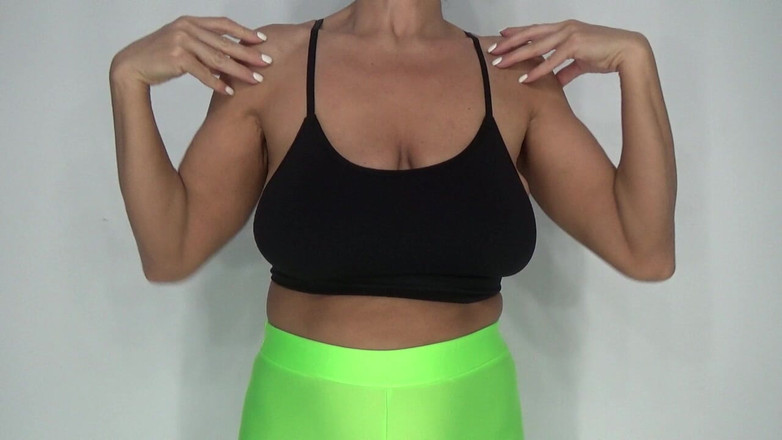 AnnaBUST: Gimnasia Matutina Desnuda