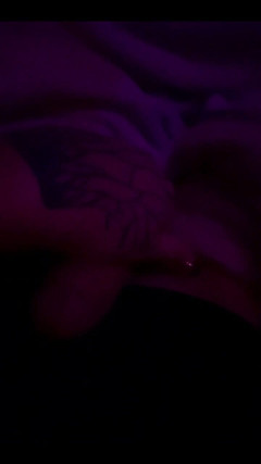Lil Puddles: 喜欢玩弄我的阴蒂