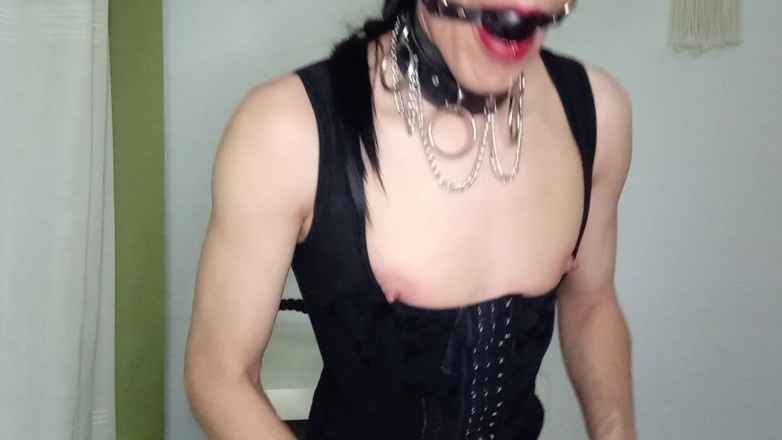 Penelopene27: Crossdresser BDSM