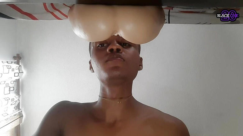 Black-2001: Náhodou nechcete mít orál a pak být penetrovaná?