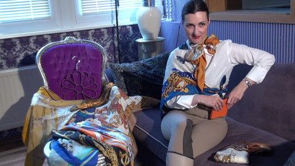 Lady Victoria Valente: Paradies mit seidentuch