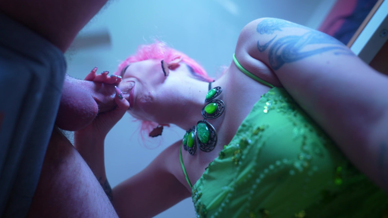 lilredvelvettt: Underneath Cuck Session