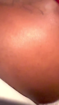 Dirty Diana Tries to Put on Her Pink Booty Shorts but It Doesn’t Fit