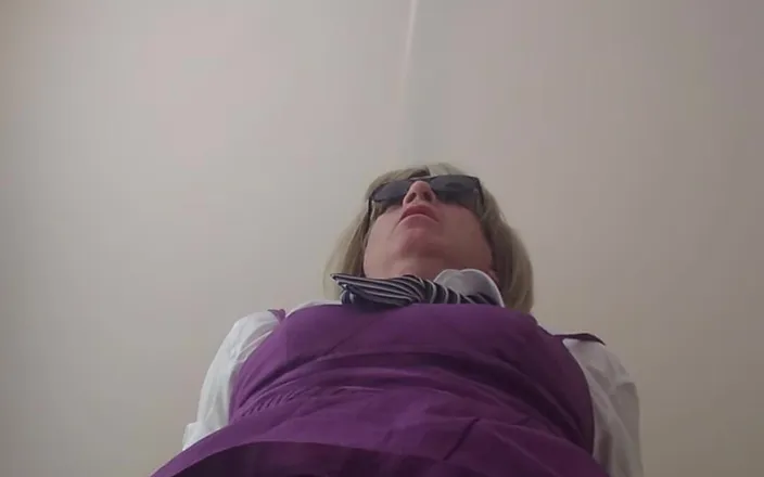 Cindy Belfast: Pussy-plugged Trans College Girl Rubs Her Tiny Clitty