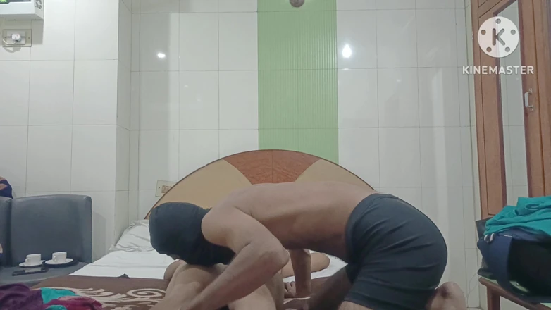 Poojakabir: Мою жену трахает другой мужчина, а я смотрю