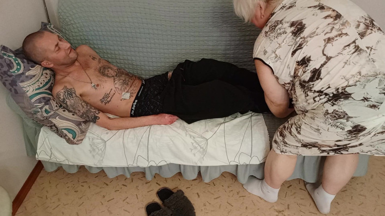 Zona901: 내 자지를 빨고 정액을 삼키는 새엄마