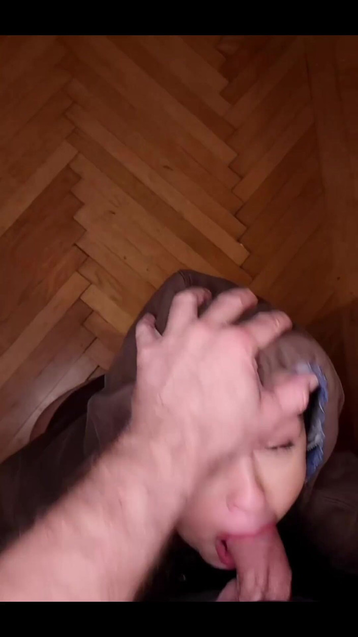 BritneySwallows: Ace Fuck on Command: