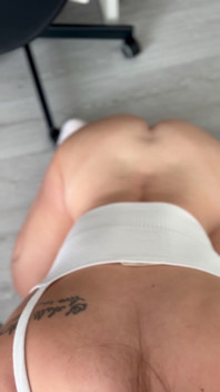 Blowjob Before Going to the Supermarket