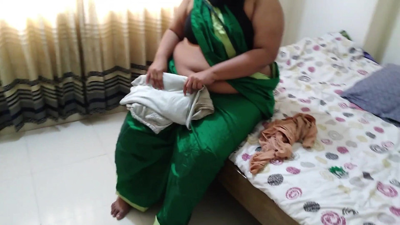 Aria Mia: Styvmamma &amp; styvson på sängen