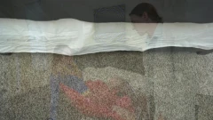 Süper kız Doktor Conor tarafından fethediliyor