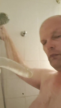Continuiamo Con L'addestramento Con Il Dildo per La Troia