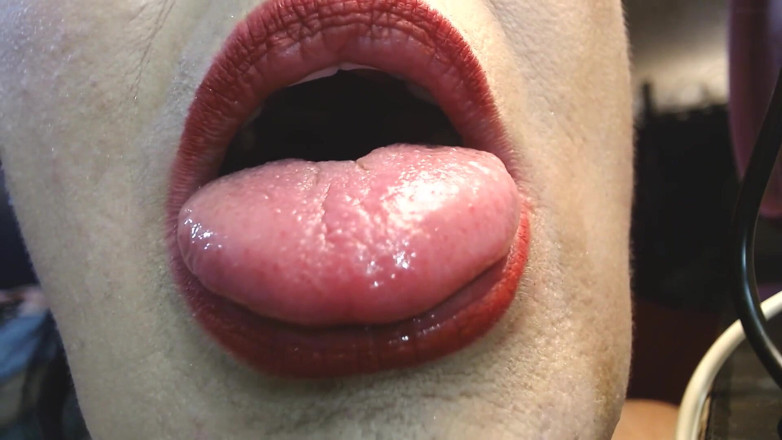 Abby Anna: 내 큰 입 혀 이빨 이복 누이 Uvula 내부