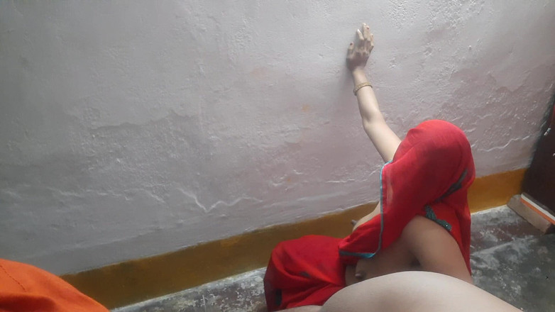 Busty Banuu: Bystiga bröst Svägerska knullar av svåger i natten.