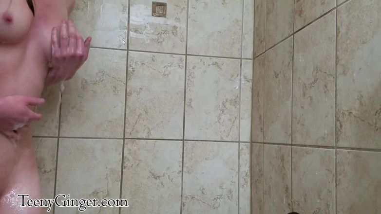 Teeny Ginger: Tiny teen's soapy bubbly shower