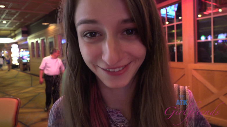 ATK Fans (Girlfriends): Virtual vacation in Las Vegas with Willow Hayes 1/3
