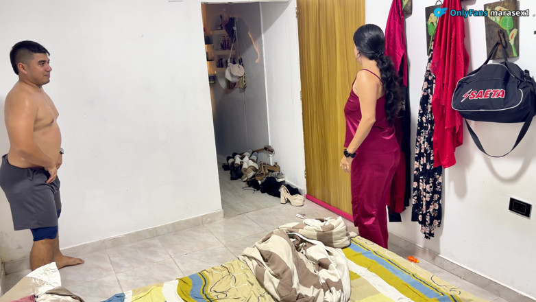 MaRaSexx: Sorellastra, Se Mi Succhi, Facciamo in Fretta Prima Che Tua...