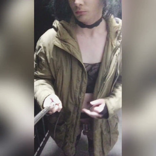 Sissyvalerie69: Primeira vez se mostrando na minha varanda