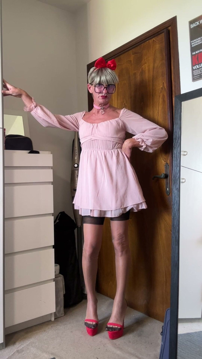 Andreina Naty: Andreina in Fetish Stockings
