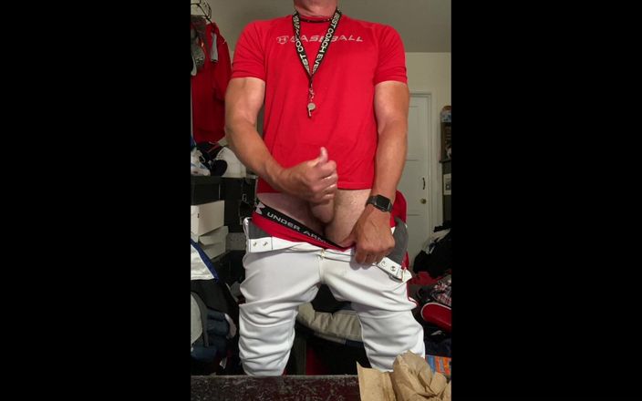 JockDad87: Jockdad87 bordi in attrezzatura da baseball con la sua figa...