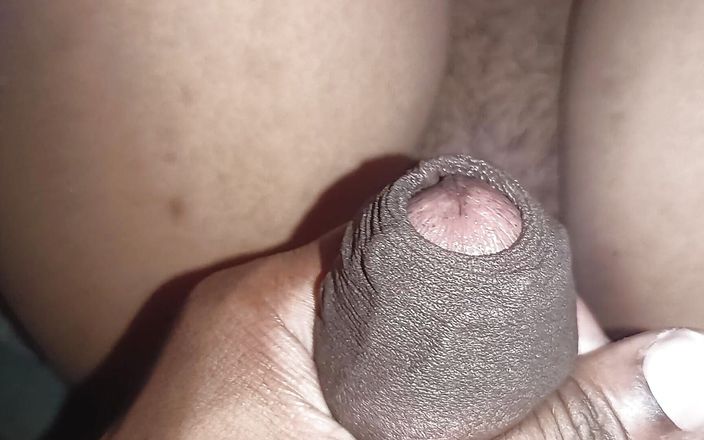 Desi Bhabhi 01: Nueva india consiguió crema de su coño