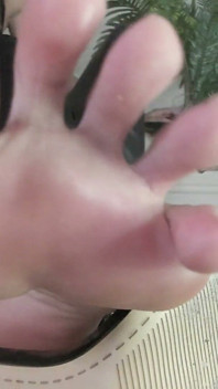 Zoom Toes