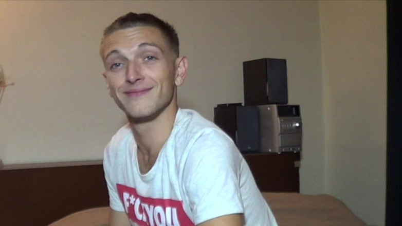 Gaybareback: Dia menghisap ebite besar potafnya