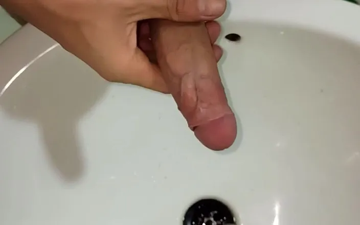 Alexgarcia: Guess what happened after the shave?