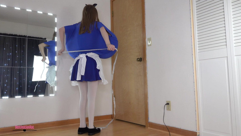 Destination Kat: Alice w Boobieland