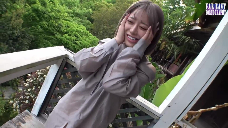 Far East pornography: İnce bir güzellik olarak yayın yolculuğu açık havada ayakta bırakmanın...