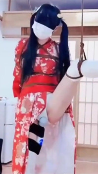 Kimono Girl