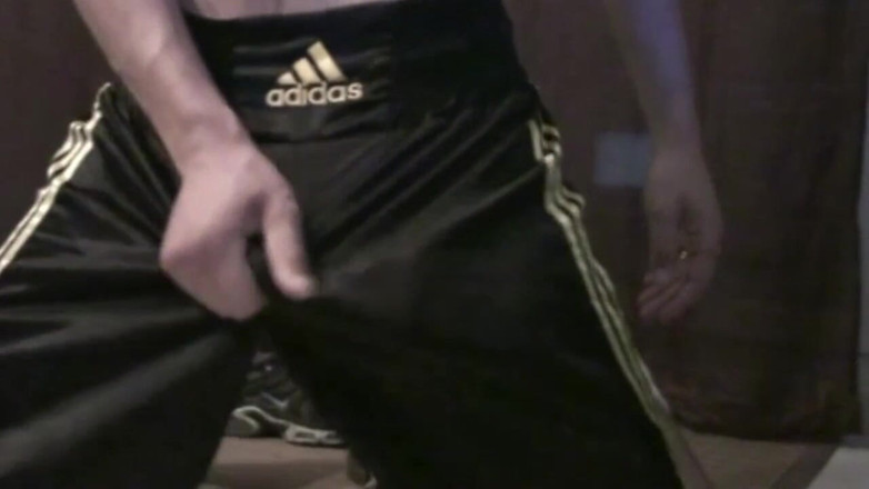 Sneaker gay: Solo masturbation with sneakers for q straight boy