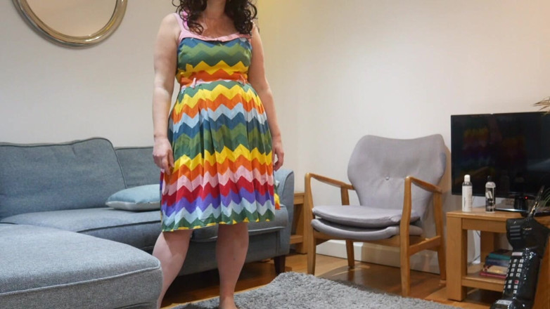 Cheeky UK girls: Juliet rossa di colore pov