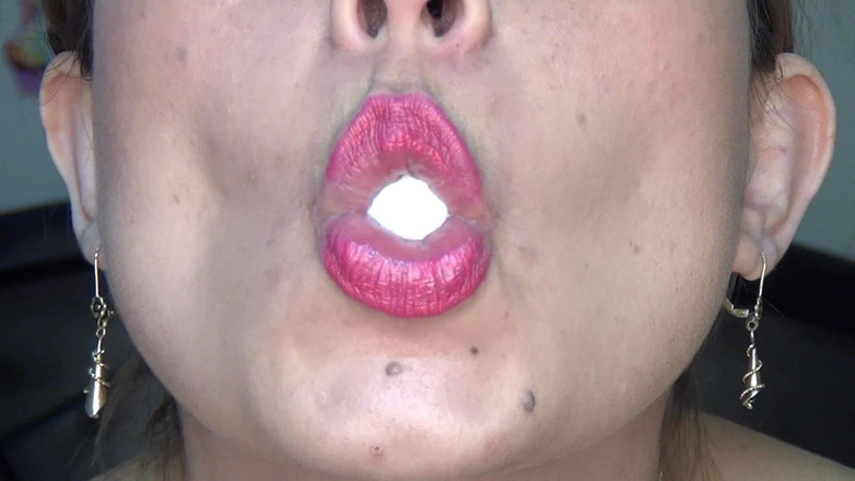 Angel eyes studio: Nuốt hạnh nhân khổng lồ không ngừng!!